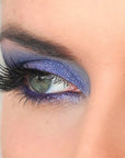 Image rapprochée de maquillage fait avec la palette EAU ARTIST