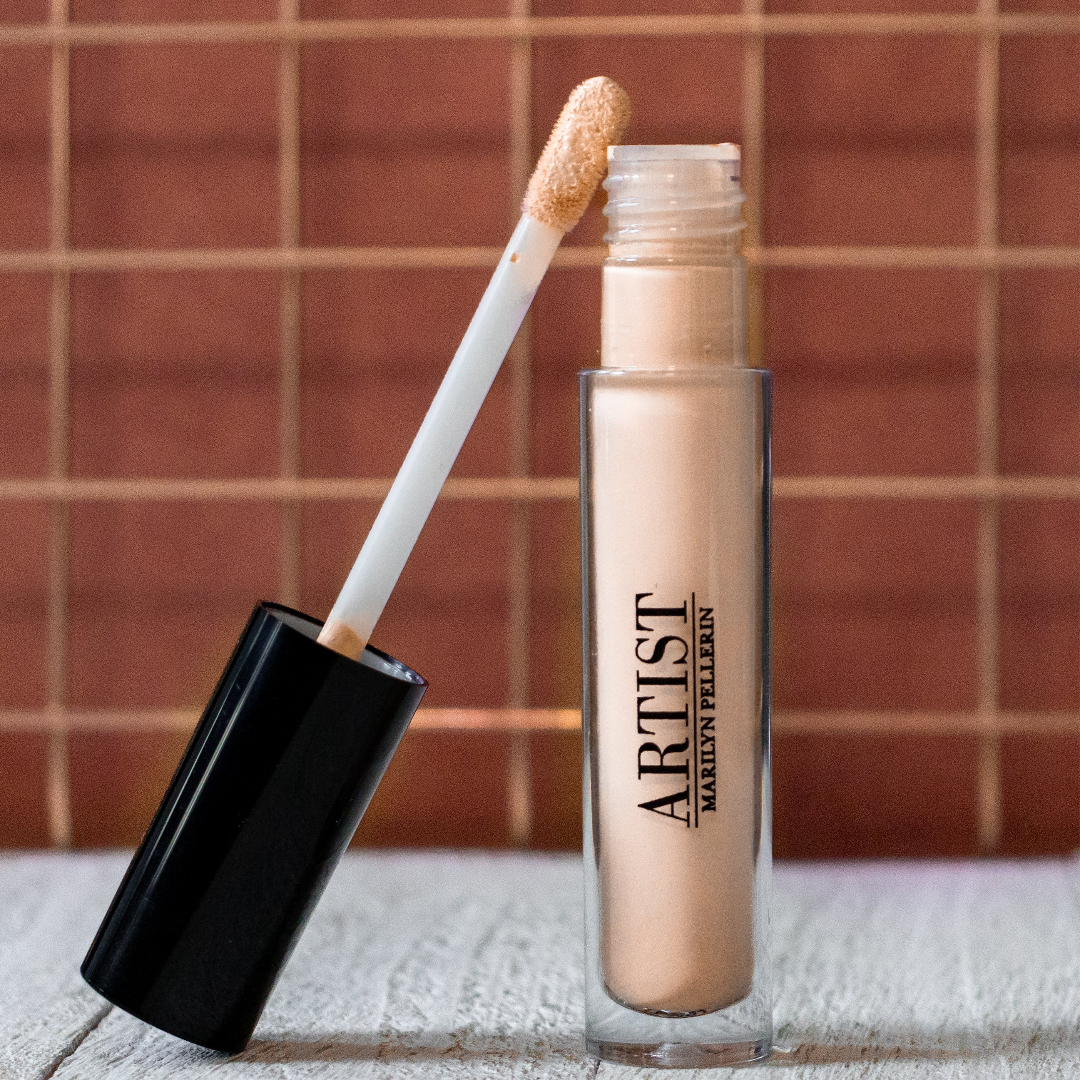 Image du cache cernes liquide ARTIST avec son applicateur