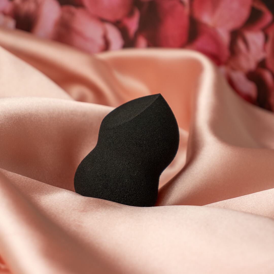Image de l'éponge à fond de teint ARTIST noir