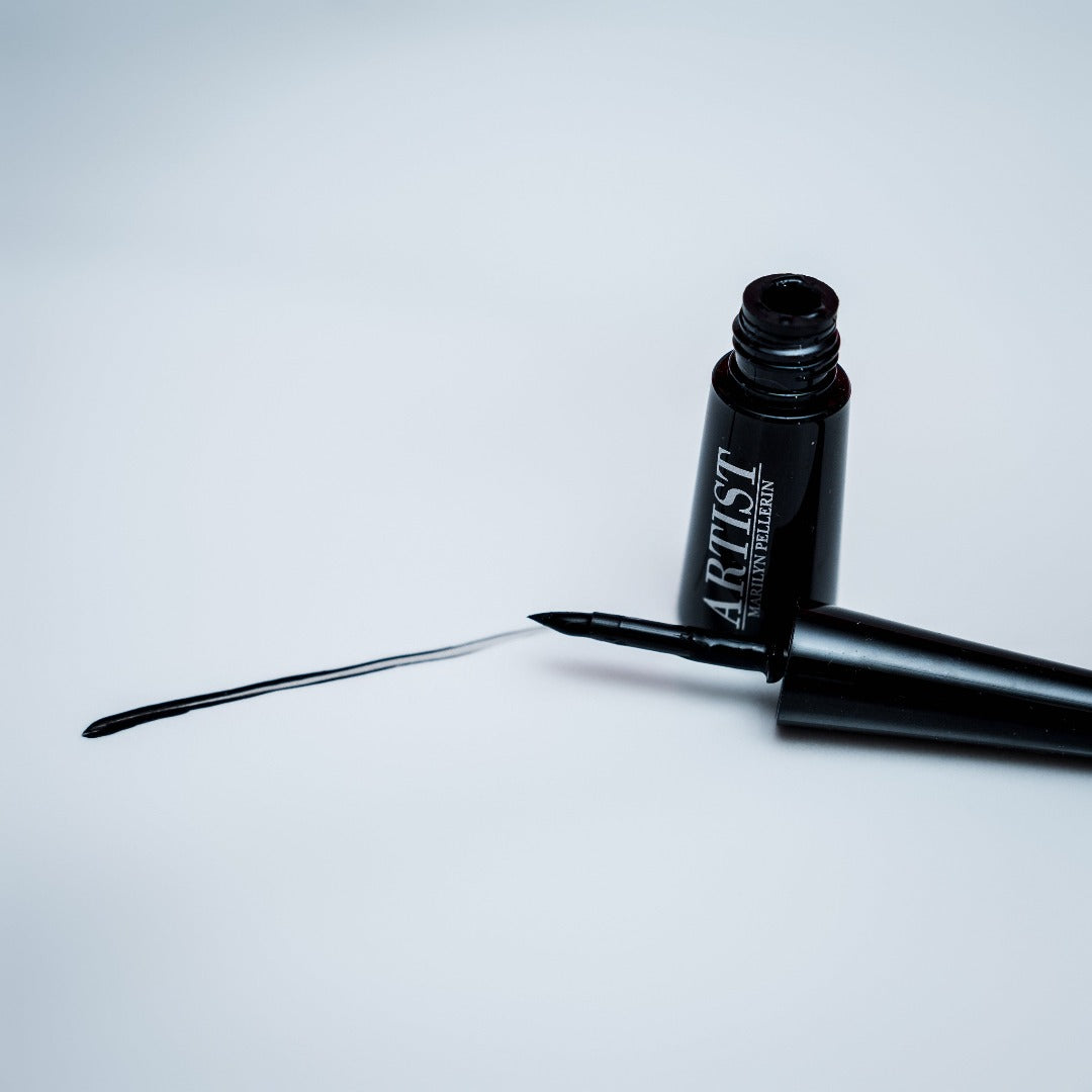 Image du Eyeliner liquide ARTIST et son embout