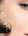image de la couleur du fond de teint compact minéral sur la peau N5