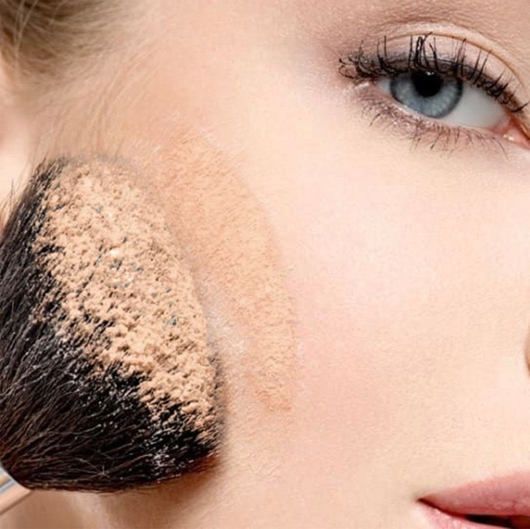 image de la couleur du fond de teint compact minéral sur la peau N7