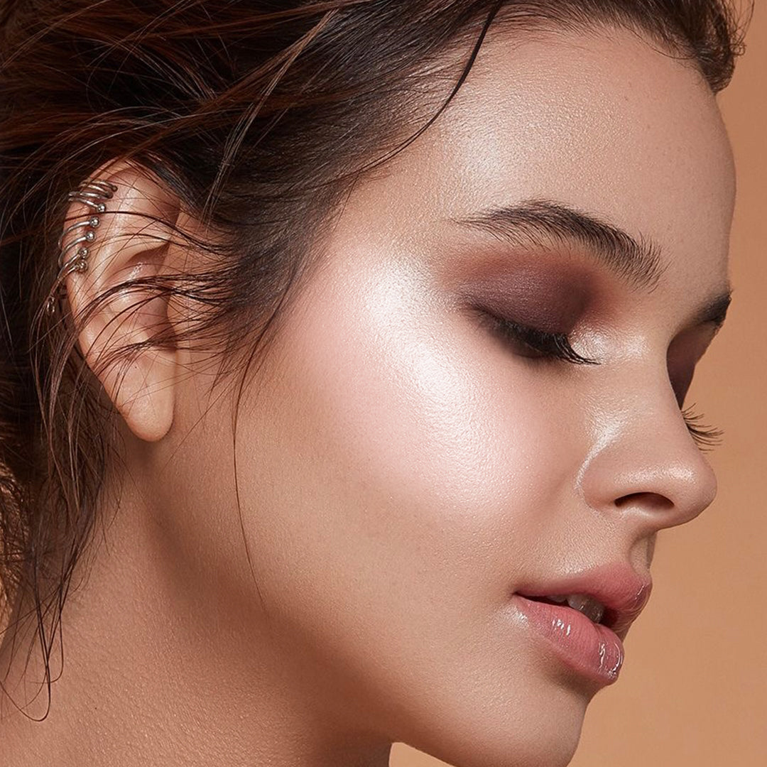 image de l'illuminateur en crème ARTIST 50 sur un visage