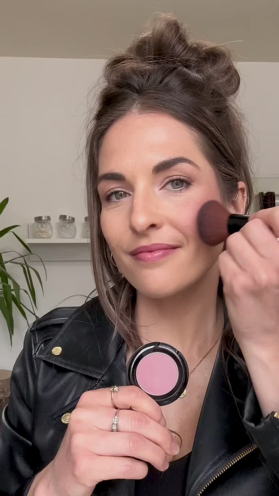 Vidéo sur le Fards à joues poudre ARTIST Mauve