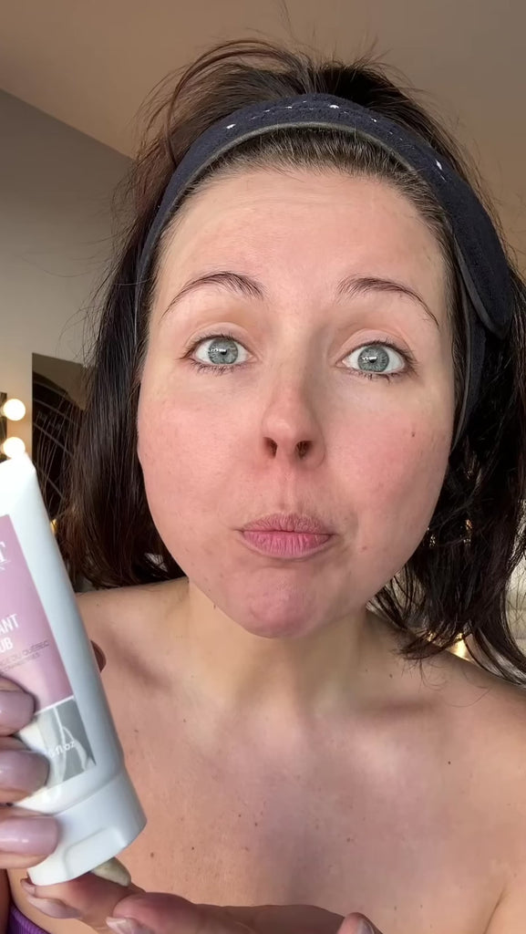 Vidéo sur l'Exfoliant à la canneberge du Québec ARTIST